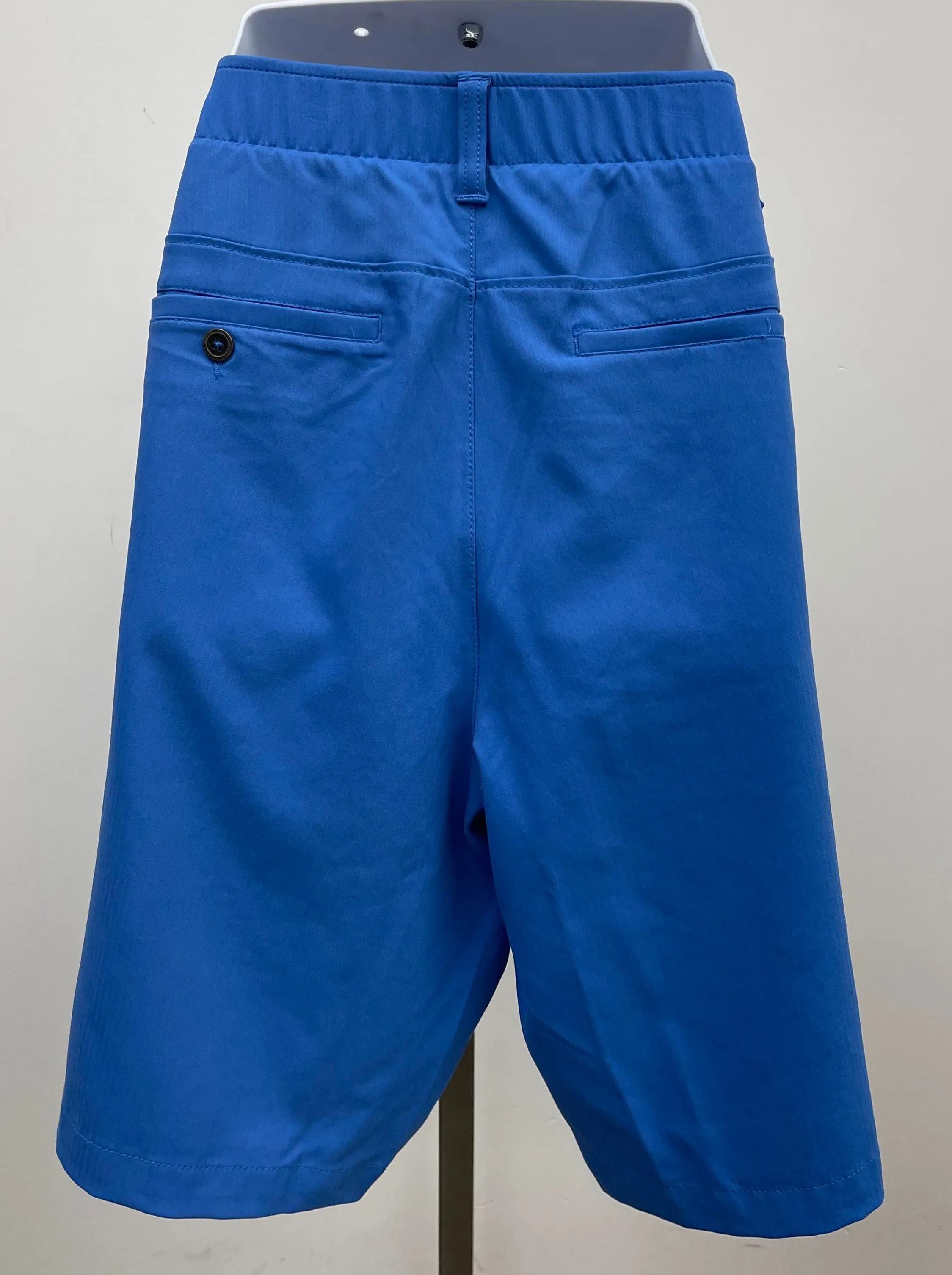 Men's Under Armour Shorts, Medium