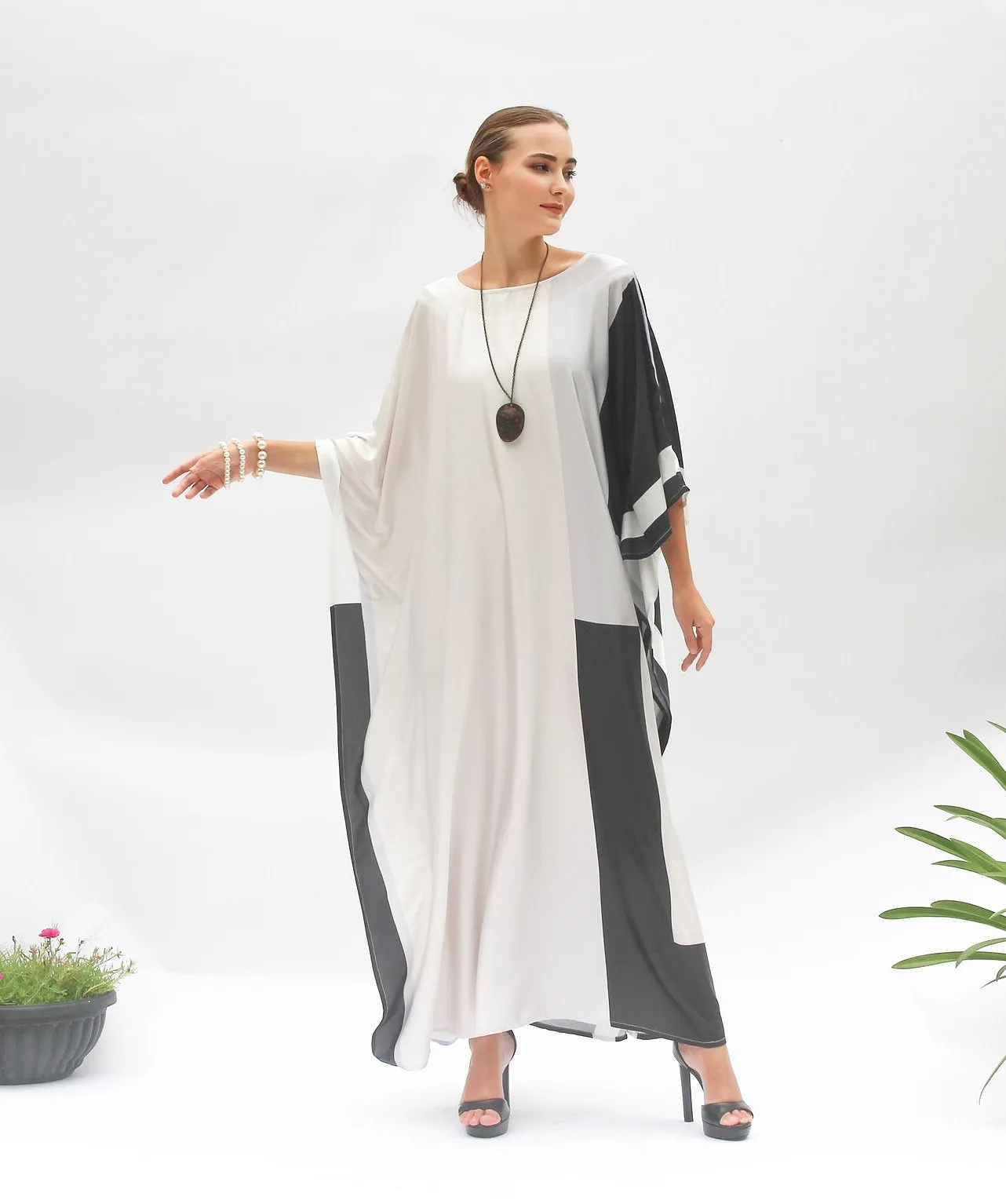 Modest Wear Women Silk Printed Long Kaftan