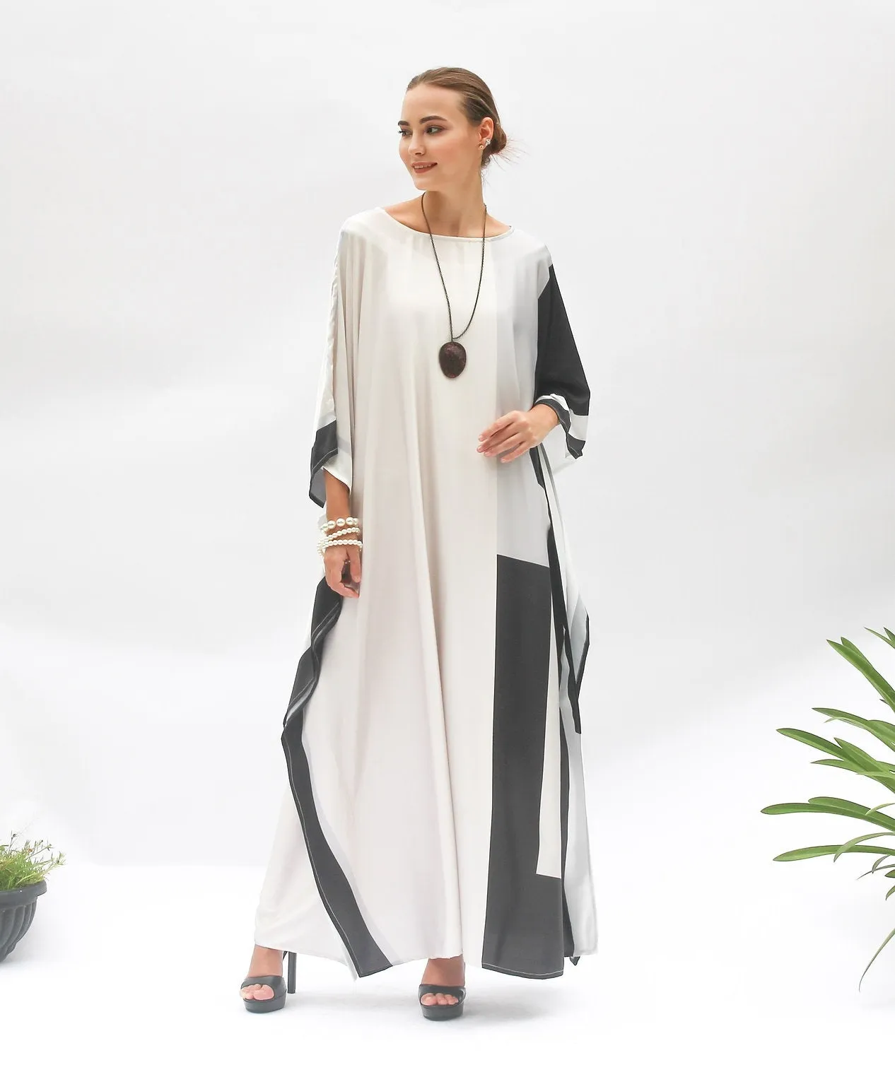 Modest Wear Women Silk Printed Long Kaftan