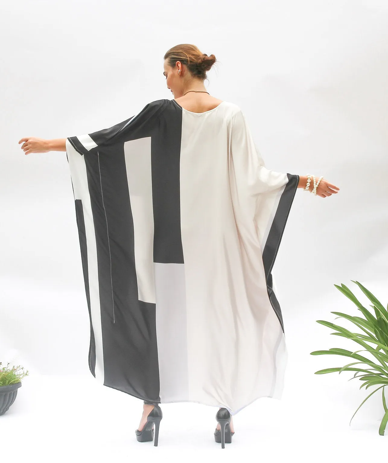 Modest Wear Women Silk Printed Long Kaftan