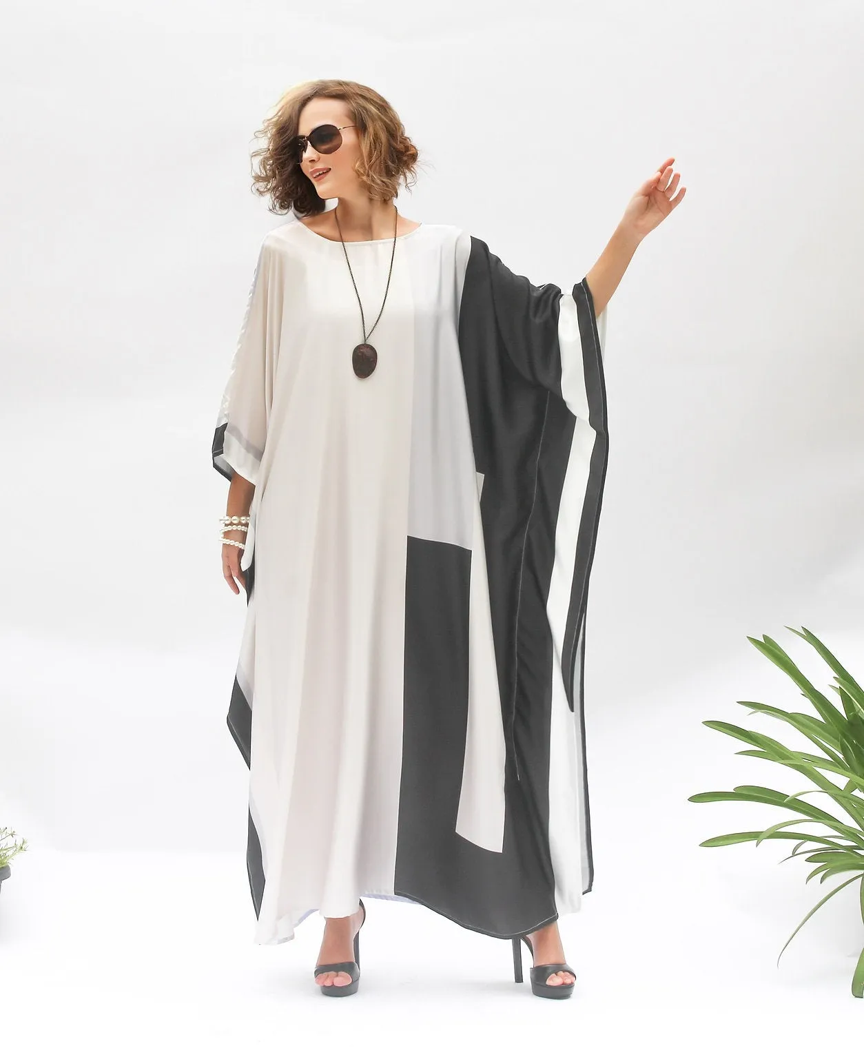 Modest Wear Women Silk Printed Long Kaftan